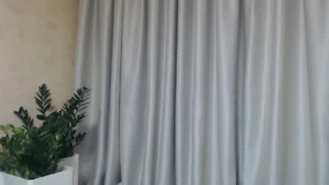 Snapshot of ohsweetmari chatting on January 26, 8:02 pm Mari online show from January 26, 8:02 pm