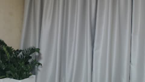 Snapshot of ohsweetmari chatting on September 14, 6:09 pm Mari online show from September 14, 6:09 pm