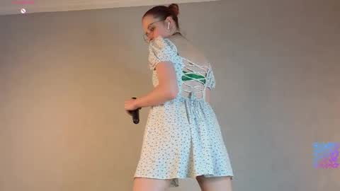 Yumi online show from April 16, 6:19 pm