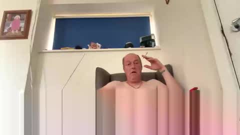 oiljames167 online show from October 19, 8:41 am