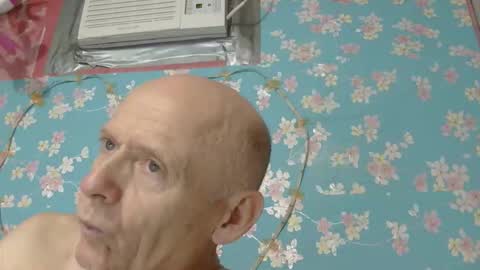 oldbuthorny62 online show from April 9, 11:27 am