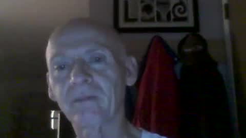 Snapshot of oldbuthorny62 chatting on October 27, 5:29 am oldbuthorny62 online show from October 27, 5:29 am