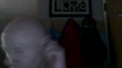 Snapshot of oldbuthorny62 chatting on October 22, 6:05 am oldbuthorny62 online show from October 22, 6:05 am