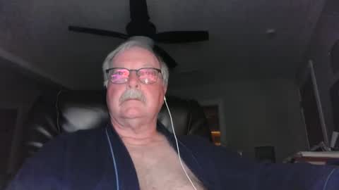 OldLakeGuy online show from March 11, 2:21 am