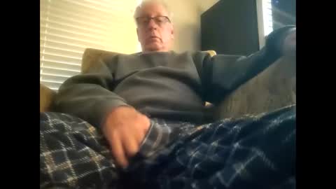 oldsubman online show from February 12, 12:44 pm