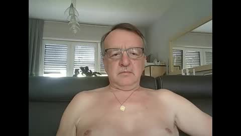 oldtimer160162493 online show from June 1, 11:55 am