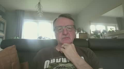 oldtimer160162493 online show from May 11, 12:34 pm