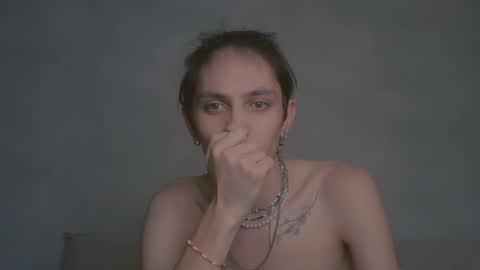 Snapshot of oli_vers chatting on September 13, 8:06 am Oliver online show from September 13, 8:06 am