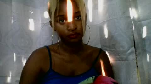 olinah610 online show from July 10, 4:17 am