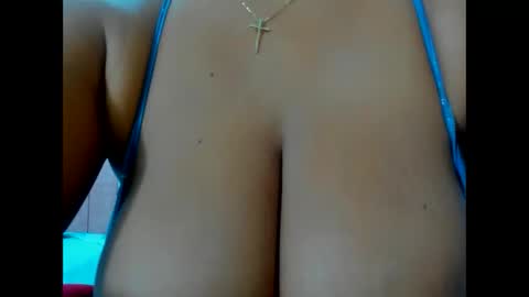 olivahot30 online show from September 21, 4:22 pm