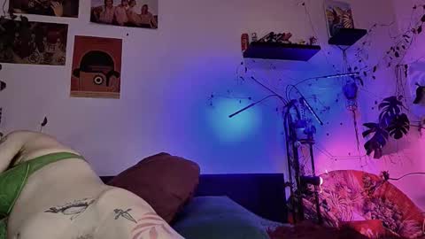 Olive online show from October 19, 2:11 pm