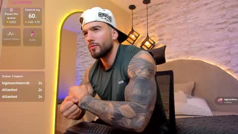 oliver_colt__ online show from April 3, 11:44 pm