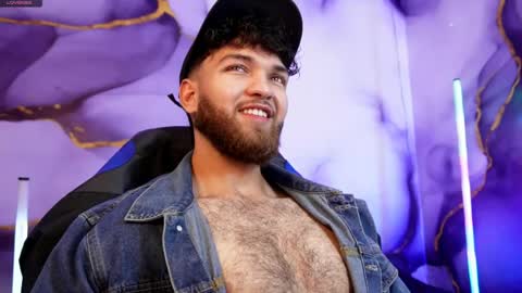 Oliver Dallas online show from April 15, 3:43 am