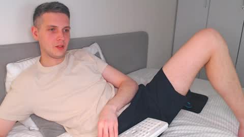 Oliver online show from April 2, 3:52 pm