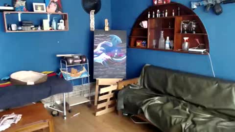 oliver_laid_2023 online show from September 16, 6:55 pm