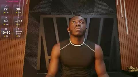 OLIVER LAURENT online show from April 16, 11:18 pm