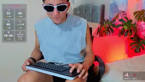 oliver mr  online show from March 25, 10:27 pm