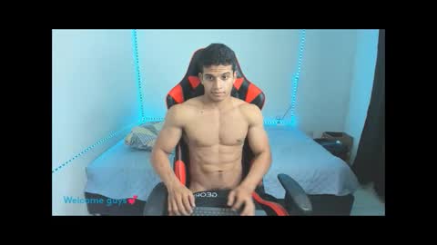 Snapshot of oliver_thompsson chatting on September 13, 1:41 am oliver thompsson online show from September 13, 1:41 am