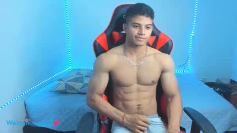 Snapshot of oliver_thompsson chatting on December 28, 4:08 am oliver thompsson online show from December 28, 4:08 am