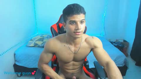 Snapshot of oliver_thompsson chatting on January 30, 10:51 pm oliver thompsson online show from January 30, 10:51 pm