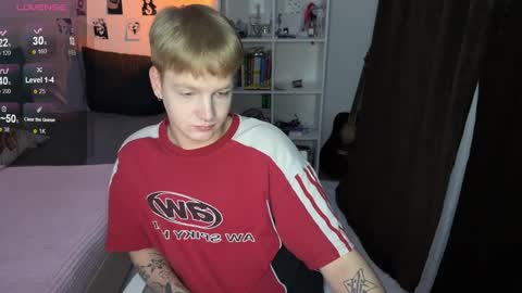 oliver online show from October 3, 4:15 pm