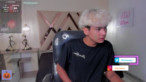 Oliver online show from October 14, 4:10 pm