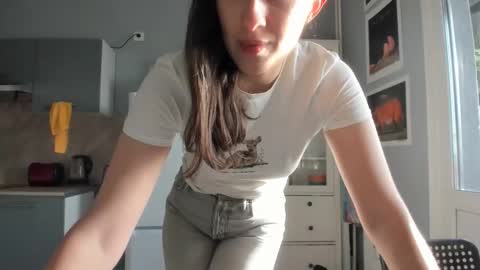 olivia__dream online show from May 9, 4:02 pm