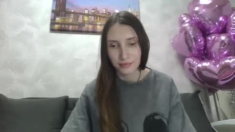 Snapshot of olivia_dream1 chatting on February 16, 10:43 pm Olivia online show from February 16, 10:43 pm