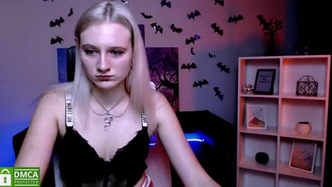 Olivia online show from January 6, 1:52 pm