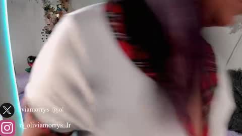 Snapshot of olivia_morrys chatting on September 17, 6:22 pm Olivia happyness online show from September 17, 6:22 pm