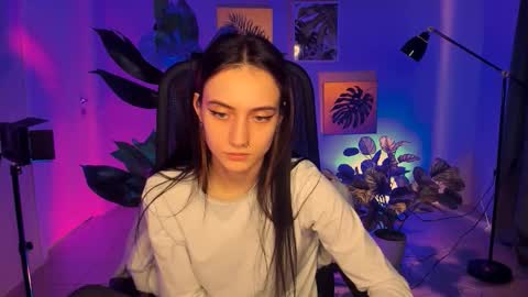 olivia_norton_ online show from September 18, 1:26 pm