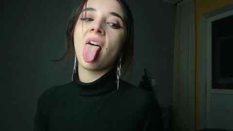 Snapshot of olivia_oliv chatting on January 16, 7:41 pm Olivia online show from January 16, 7:41 pm