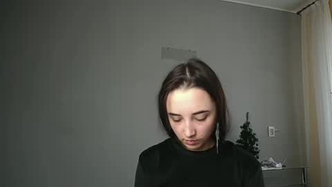 Snapshot of olivia_oliv chatting on February 20, 12:04 pm Olivia online show from February 20, 12:04 pm