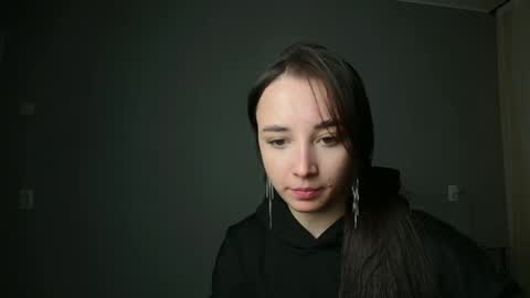 Snapshot of olivia_oliv chatting on February 27, 7:04 pm Olivia online show from February 27, 7:04 pm