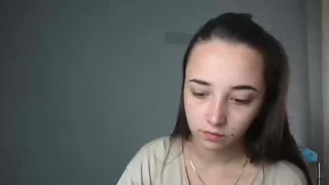 Snapshot of olivia_oliv chatting on September 15, 11:44 am Olivia online show from September 15, 11:44 am