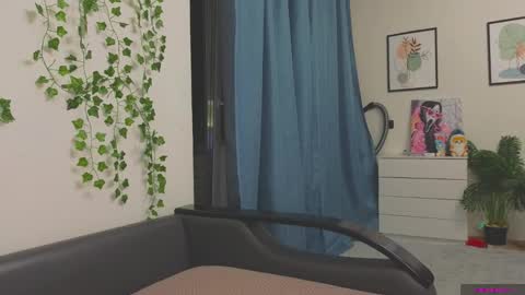  OLIVIA    online show from October 21, 8:01 pm