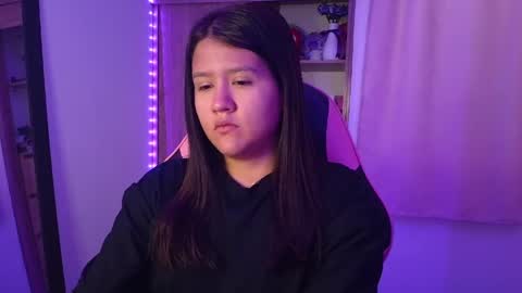 Olivia online show from April 15, 12:52 pm