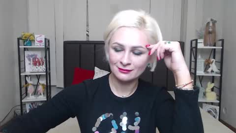 OliviaHorst online show from November 27, 7:49 am