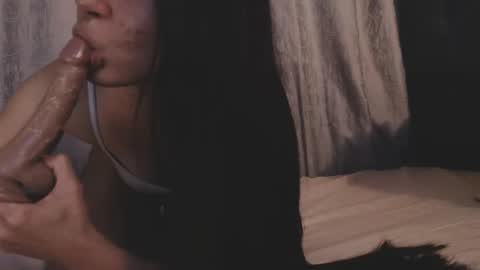 Snapshot of oliviajohnson20 chatting on December 8, 2:57 am oliviajohnson20 online show from December 8, 2:57 am