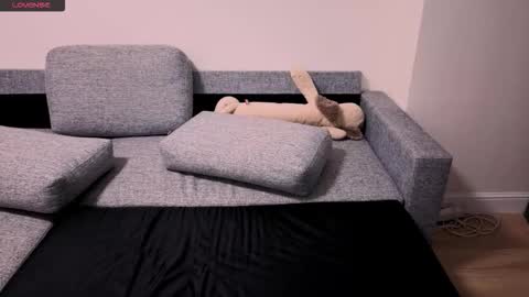 OliviaLukas  online show from November 27, 11:07 am