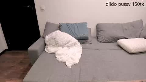 OliviaLukas  online show from September 24, 4:36 pm