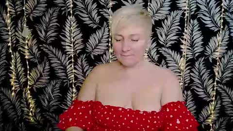 Kelly online show from March 8, 6:26 pm