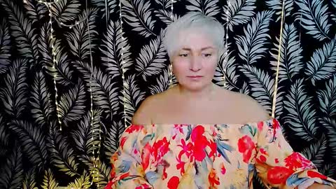 Kelly online show from November 17, 1:57 pm