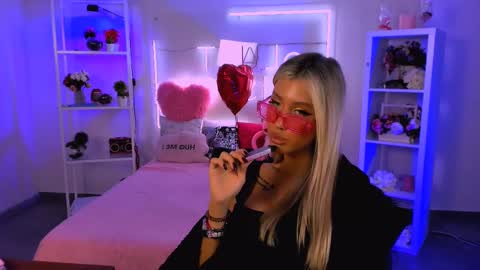 Olivia online show from February 25, 2:37 pm