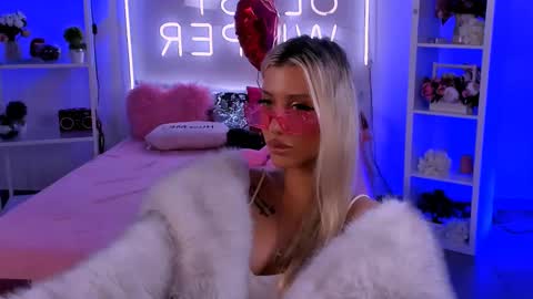 Olivia online show from March 7, 3:07 pm