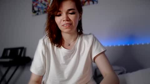 Snapshot of olivka_flower chatting on January 30, 6:54 pm Angelina Lina online show from January 30, 6:54 pm