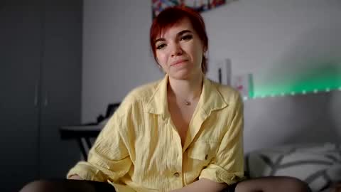 Snapshot of olivka_flower chatting on February 7, 1:25 am Angelina Lina online show from February 7, 1:25 am