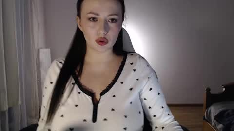 ollie_jamess online show from January 28, 3:25 pm