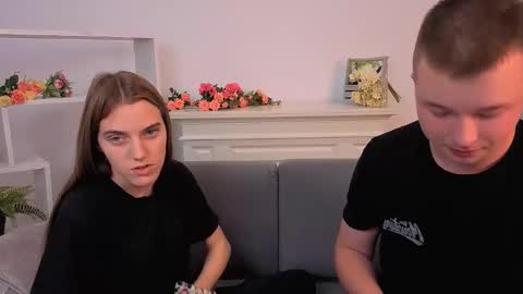 Snapshot of ollistiw chatting on October 9, 8:09 am Olli and Stiw online show from October 9, 8:09 am