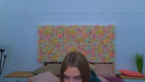 Snapshot of ollistiw chatting on September 9, 7:08 am Olli and Stiw online show from September 9, 7:08 am